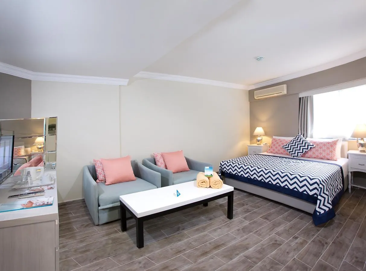 קוסדסי Paloma Marina Suites - Adult Only 4*,  טורקיה