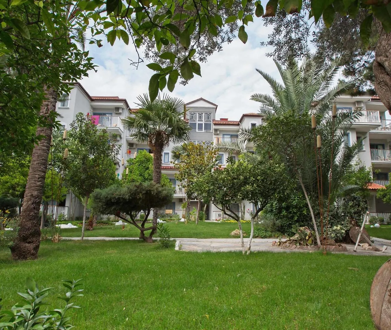 קוסדסי Paloma Marina Suites - Adult Only מלון